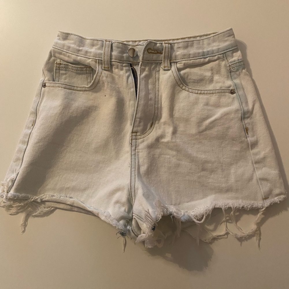 PLT light wash jean shorts size 02